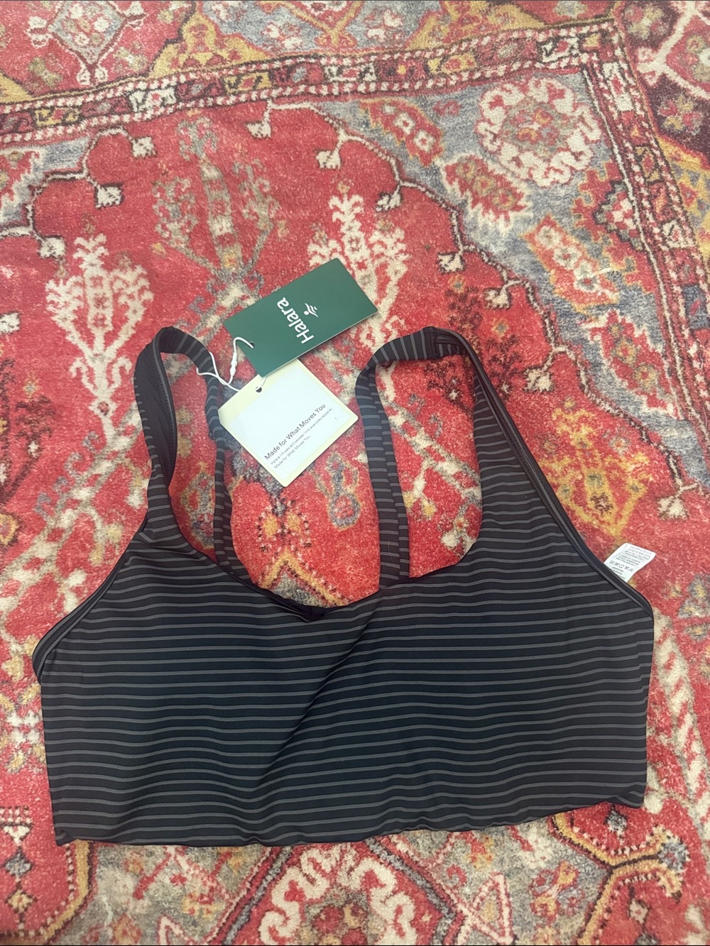 HALARA Black with Gray Stripe Wireless Sports Bra